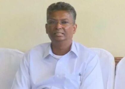 satish jarkiholi age